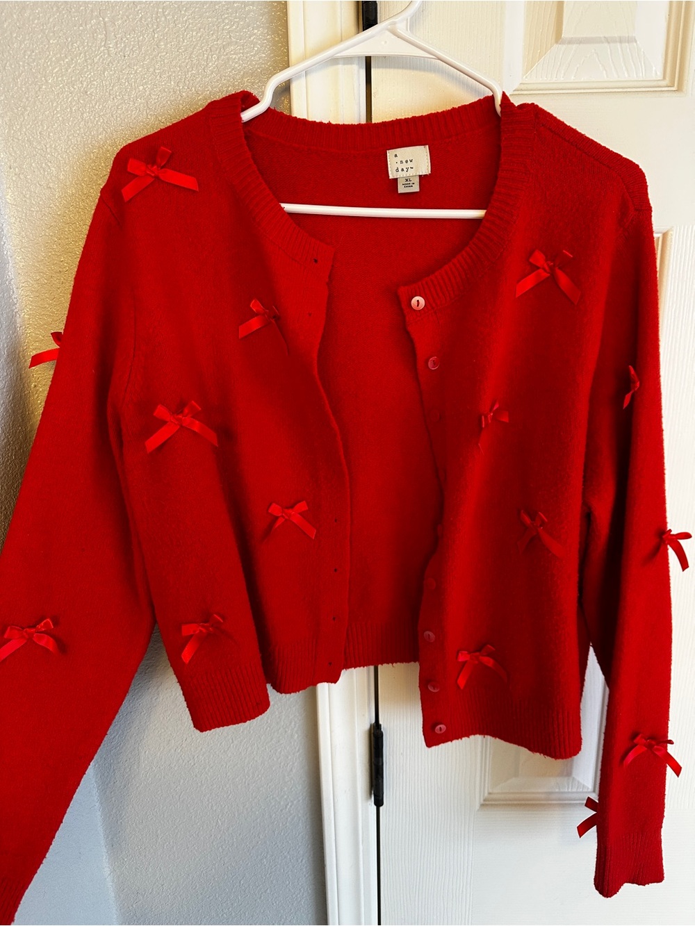 Red Bow Accent Women’s Cardigan Sweater